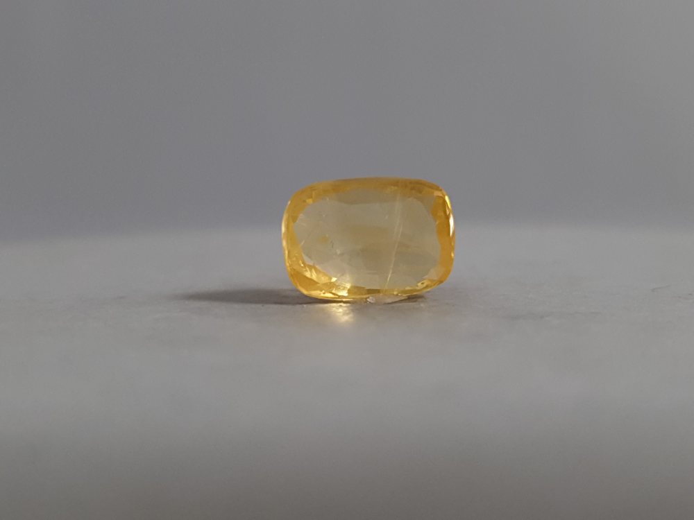 NATURAL YELLOW SAPPHIRE (PUKHRAJ) - 3.56CT