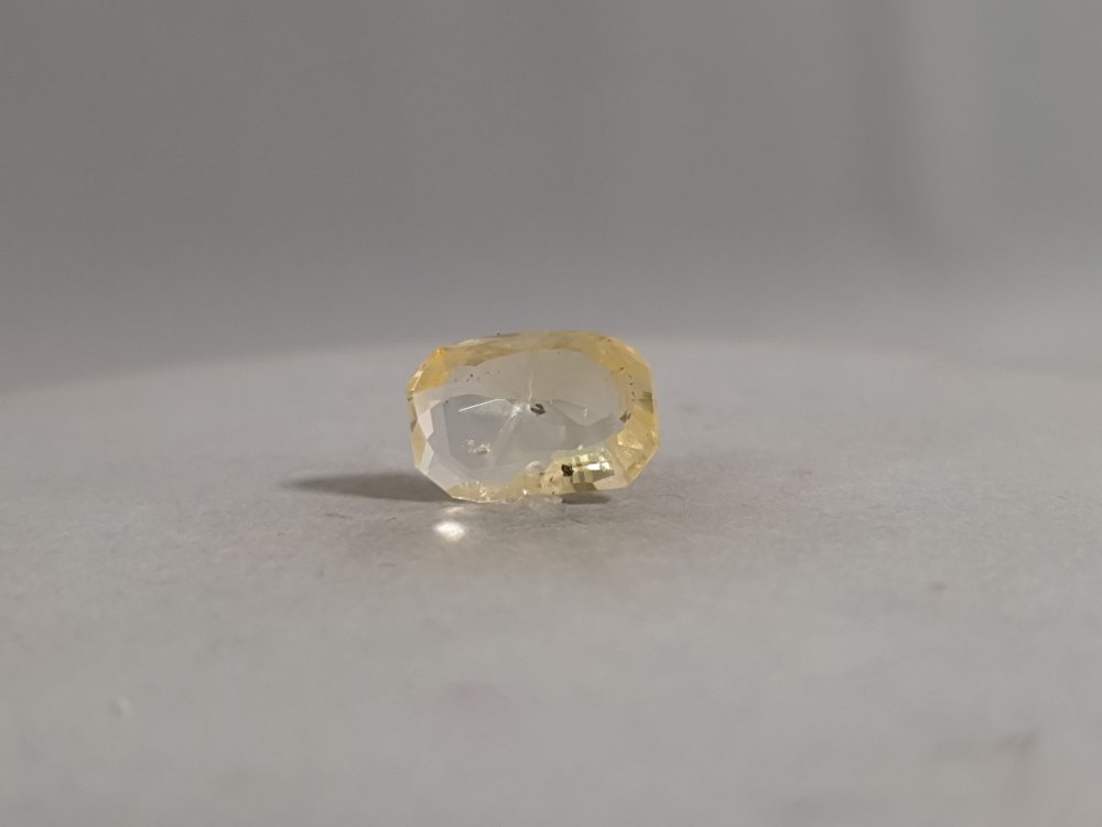 SRI LANKA YELLOW SAPPHIRE SILONI PUKHRAJ