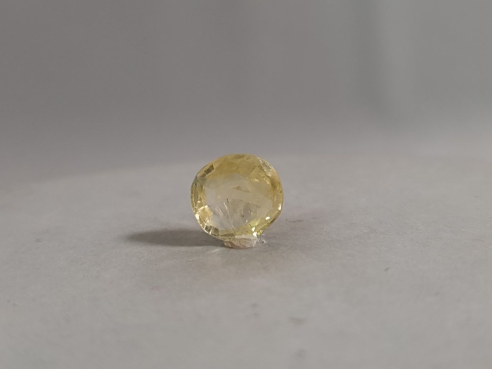 SRI LANKA YELLOW SAPPHIRE SILONI PUKHRAJ