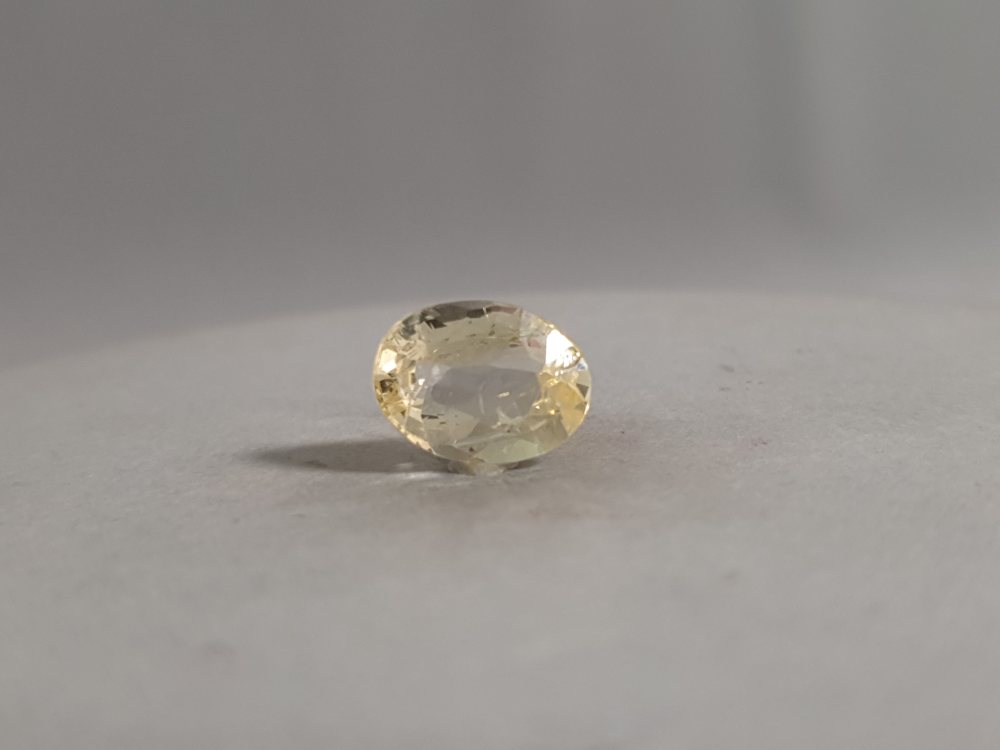 SRI LANKA YELLOW SAPPHIRE SILONI PUKHRAJ