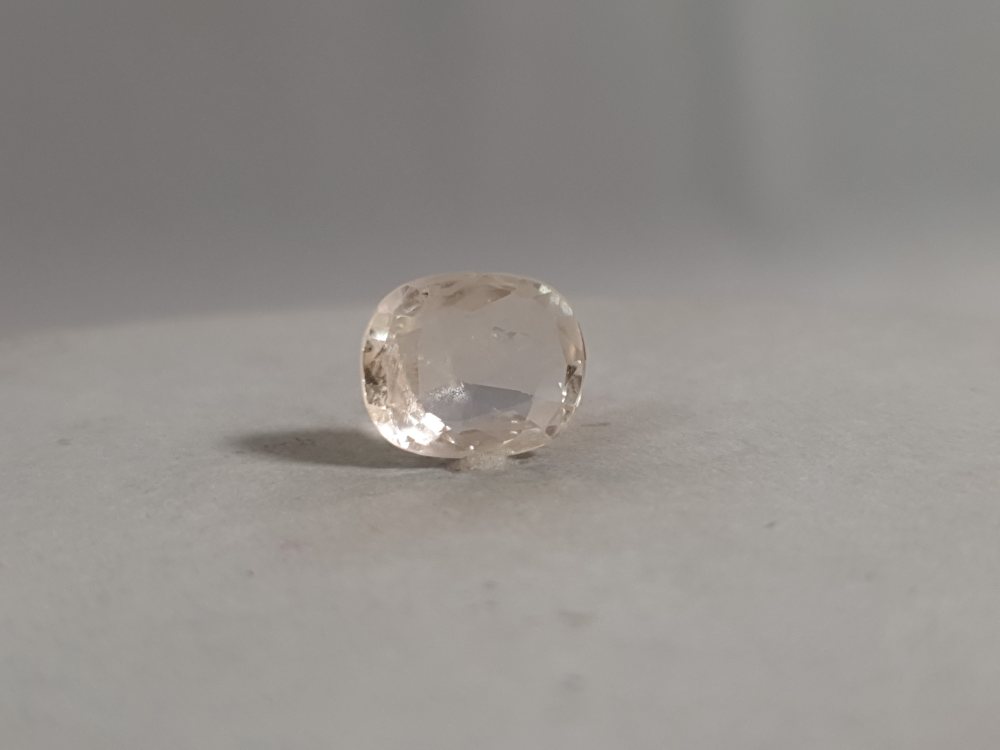 SRI LANKA YELLOW SAPPHIRE SILONI PUKHRAJ