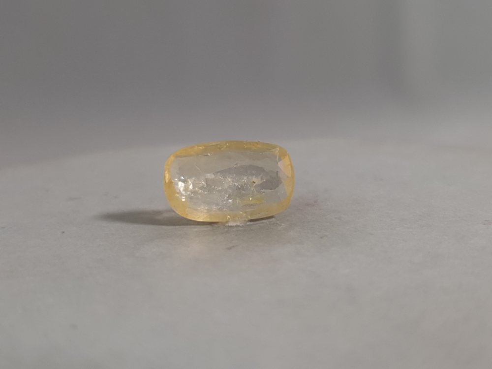 SRI LANKA YELLOW SAPPHIRE SILONI PUKHRAJ