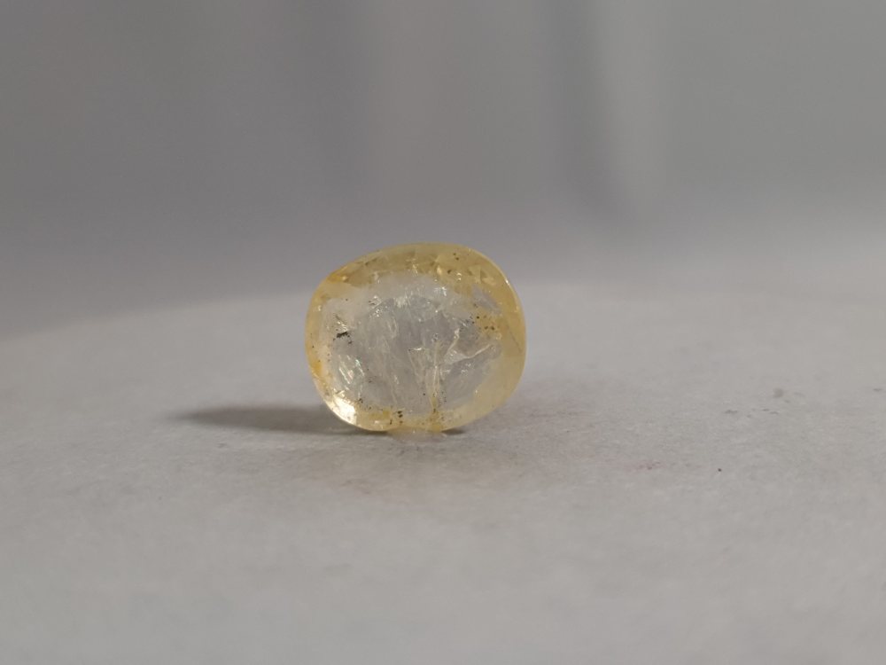 SRI LANKA YELLOW SAPPHIRE SILONI PUKHRAJ